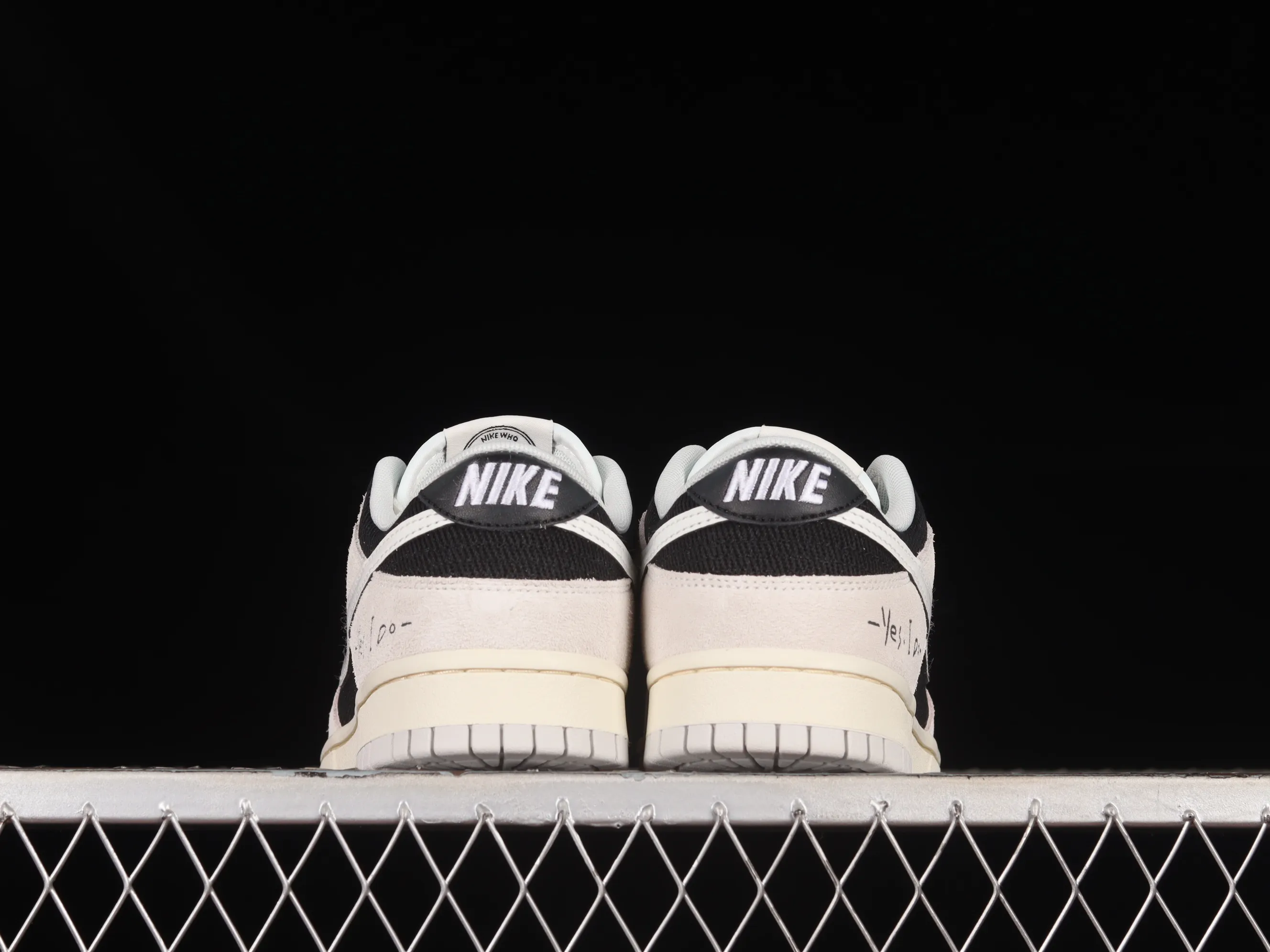 All categories Nk SB Dunk series Nk SB Dunk Low low-top sneakers Nk Dunk Low black dust color SB smashed backboard fashion casual sneakers DO9776-001